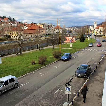 Kanita Lägenhet Tuzla
